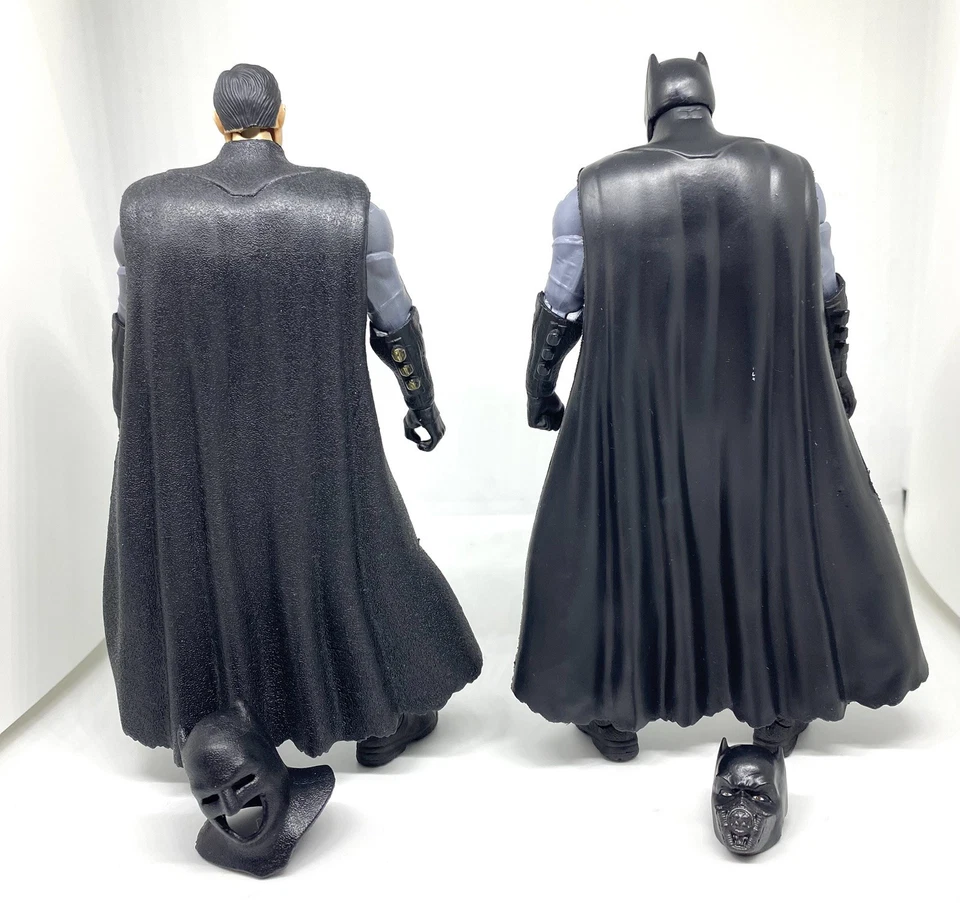 Lote de bonecos de ação Mattel DC Multiverse Batman v Superman Dawn of Justice 6” USADO - Imagem 4 de 4