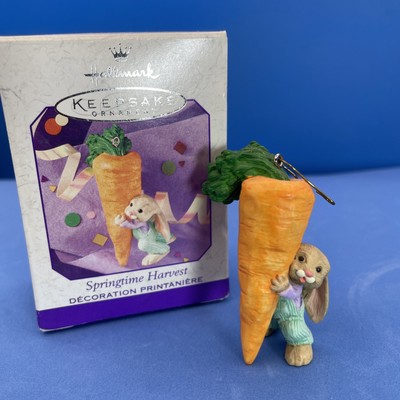 1999 Hallmark Keepsake Ornament Springtime Harvest Bunny Rabbit Easter Vintage