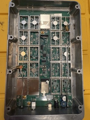Industrial RF Signal Booster / Repeater Unit   Untested   For Parts or Repair