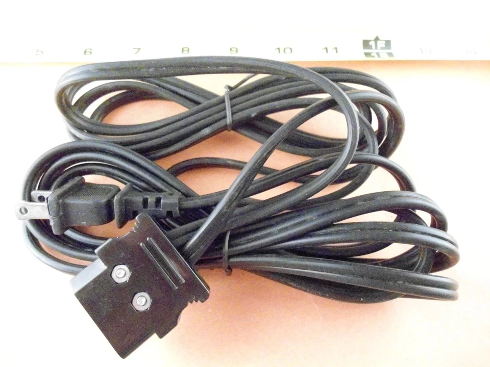 Cable de alimentación Janome / Nuevo hogar / NECCHI Foto 3 de 3