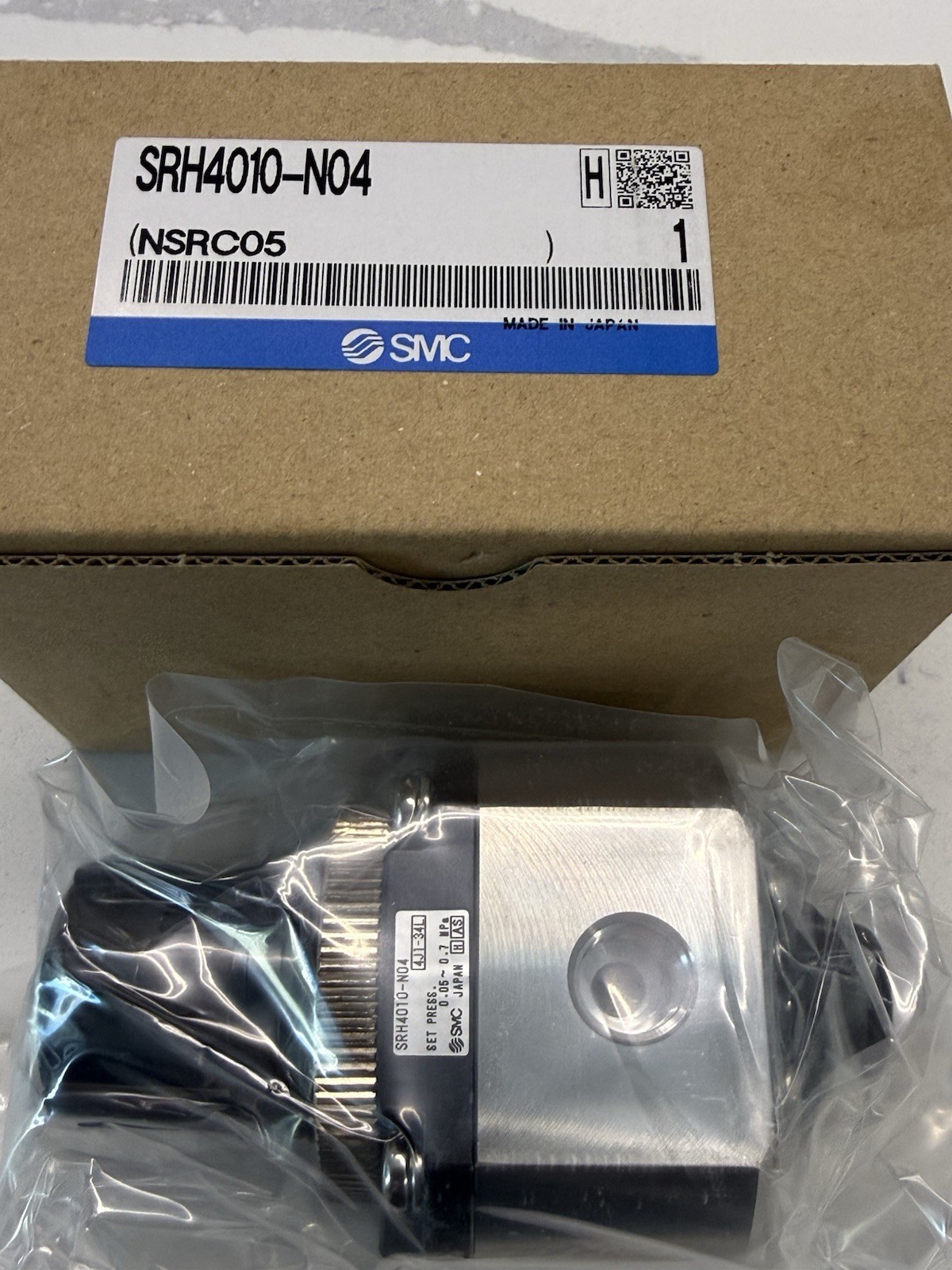 NEW SMC SRH4010-N04 Clean Room Pressure Regulator