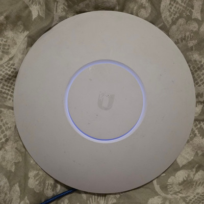 Ubiquiti Networks UniFi UAP-AC-HD Wireless Access Point Wi-Fi 802.11ac