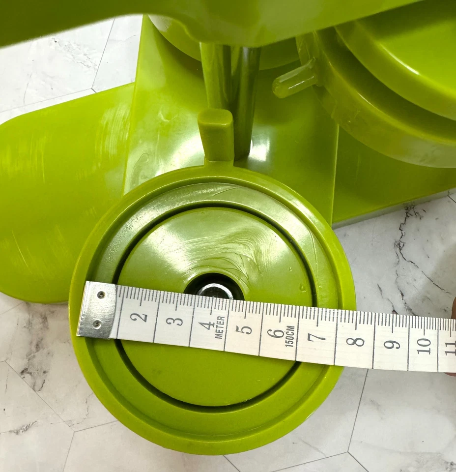 Button Maker Machine 63mm (2.70 in) DIY Button Pin Maker Badge Punch Press EUC - Image 2 of 4