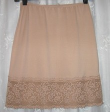 NEW SMALL Vanity Fair 18" BEIGE STRETCH NYLON 5" Lace Hemline HALF SLIP 11047 