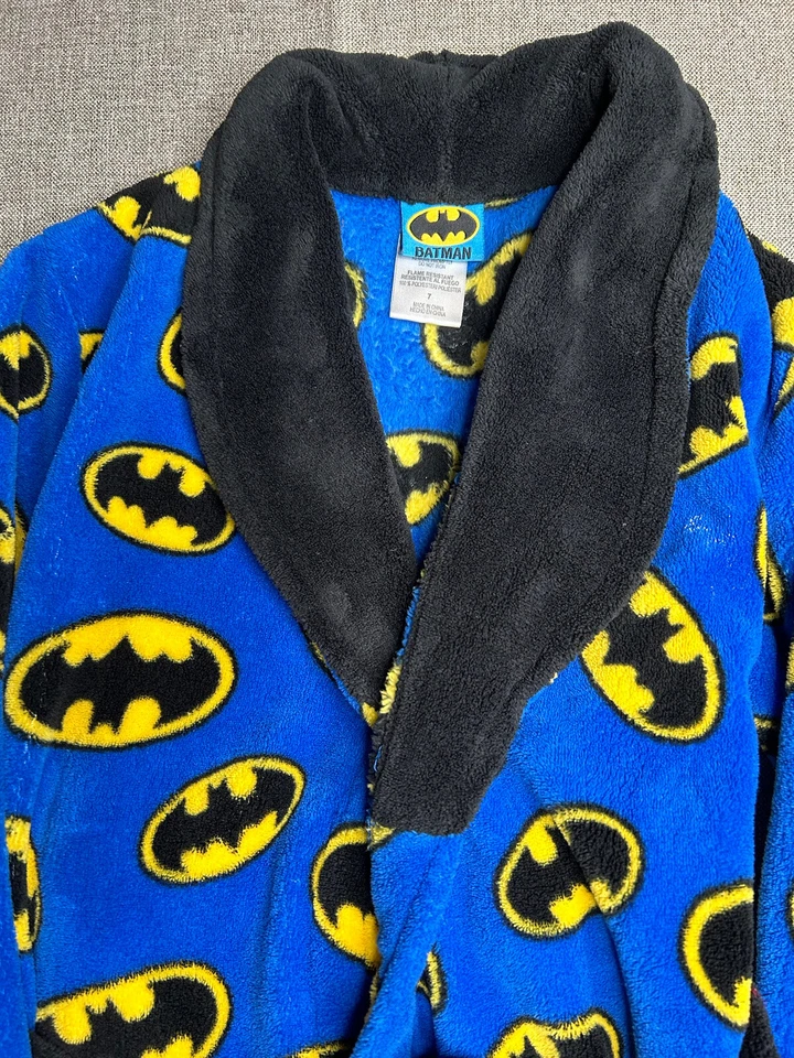 DC Comics Kids Boys Size 7 Batman Robe Blue w/ Batman Bat Symbol Prints - Image 4 of 4
