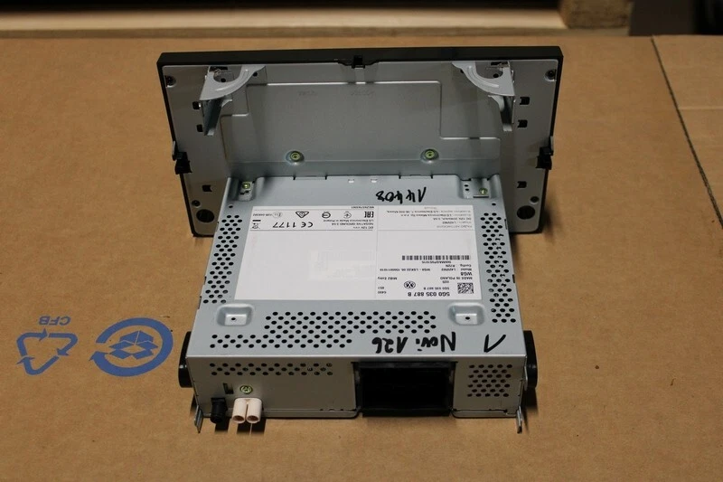 VW Golf 7 5G Radio SD MIB2 DAB 5G0035887 B - Immagine 3 di 4