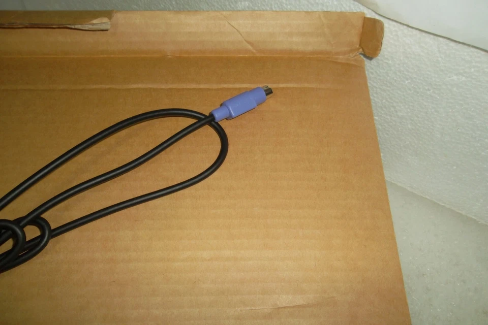 Dell RT7D20 PS/2 Keyboard Wired QuietKey QWERTY Layout 04N454 GENUINE OEM NEW - Image 3 of 4