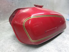 Suzuki GT 500 Tank Benzintank Kraftstofftank DEFEKT an BASTLER