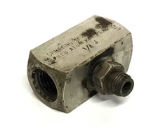 Spraying Systems Co Auto Pneumatic Accessory Atom With Fitting 1/4-J USED