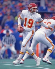 Kansas City Chiefs JOE MONTANA Glossy 8x10 Photo AFC Playoffs Print HOF 2000