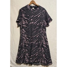 Torrid Animal Print Mock Neck Short Sleeve A-Line Dress Pink Black Size 2 Zebra