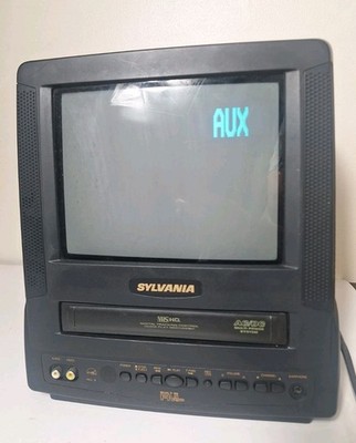 Sylvania SSC091 9  CRT TV/VCR Combo VHS Player Portable Retro Gaming READ DESC