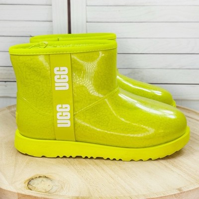 UGG Kids Classic Clear Mini II Boots Sherpa Lined Sulfur Green Size 5 Big Kid