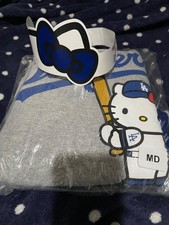      hello kitty dodgers hoodie medium