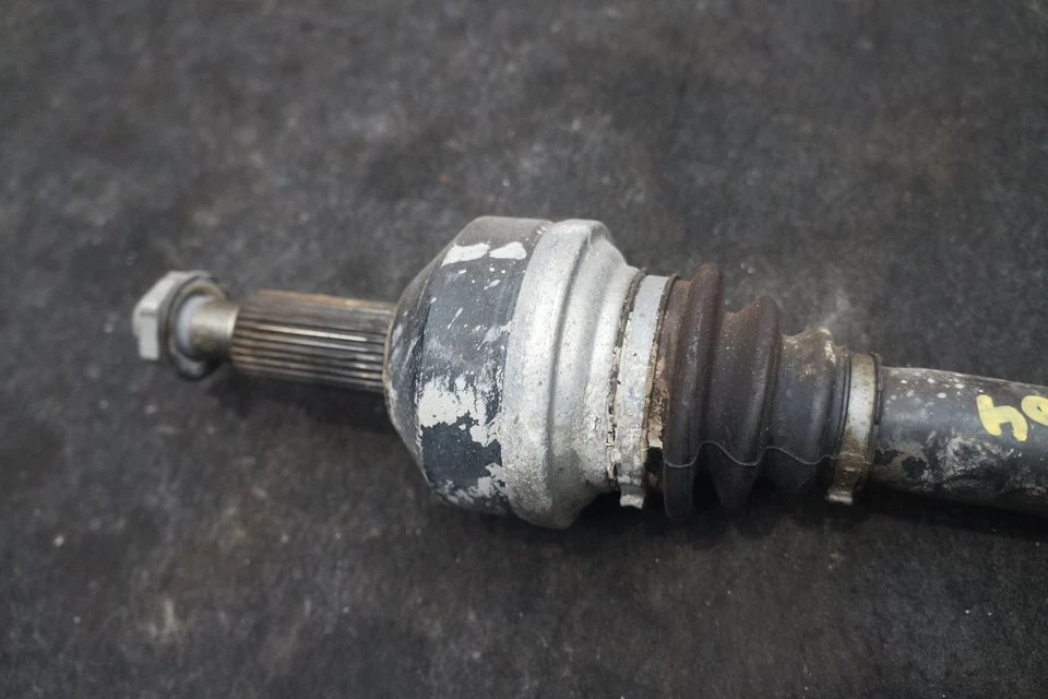 Eixo traseiro direito do passageiro CV HY53-4B402-BA OEM Aston Martin DB11 2020 - Imagem 4 de 4