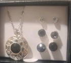 Avon  Necklace & Stud Earring Set  Color Delight Black 4 piece ,Stunning NIB Vtg — photo 1
