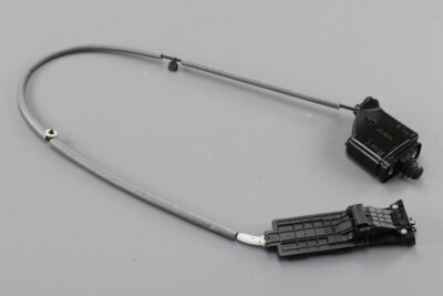 Genuine Skoda Kodiaq 2017-on rear door soft close unit (left 