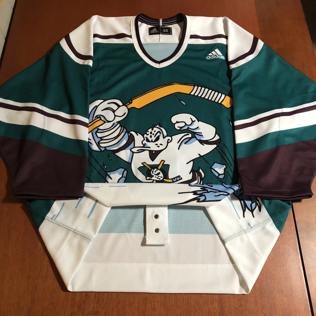 🦆 Mighty Ducks + Hawks Jerseys ⛸️ Ultraboost Skates 🏒 Ducks