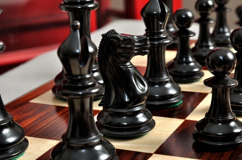 The Morphy Luxury Chess Pieces - 4.4" King Ebonized & Antiqued Boxwood - Image 4 of 4