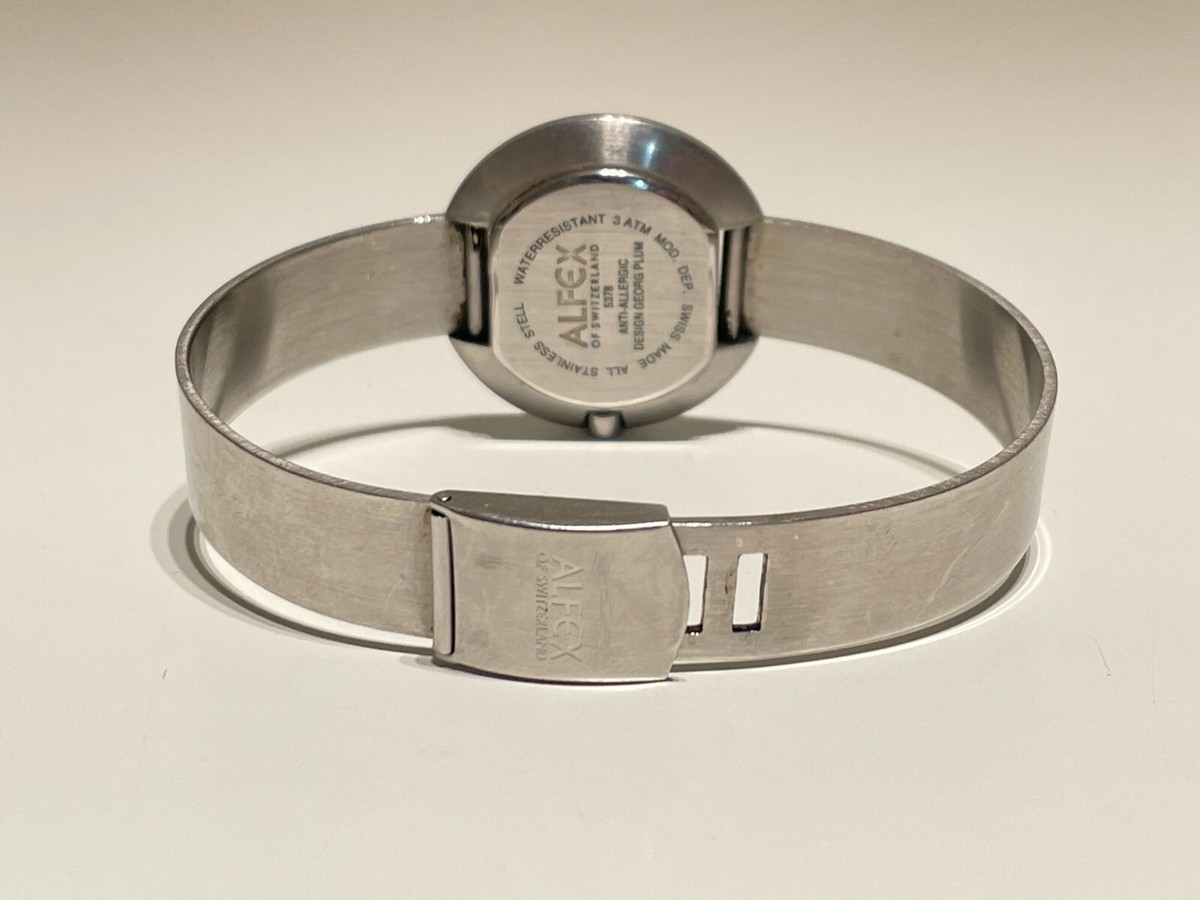 RETRO LUXURY SWISS LADIES QUARTZ WATCH BRACELET 