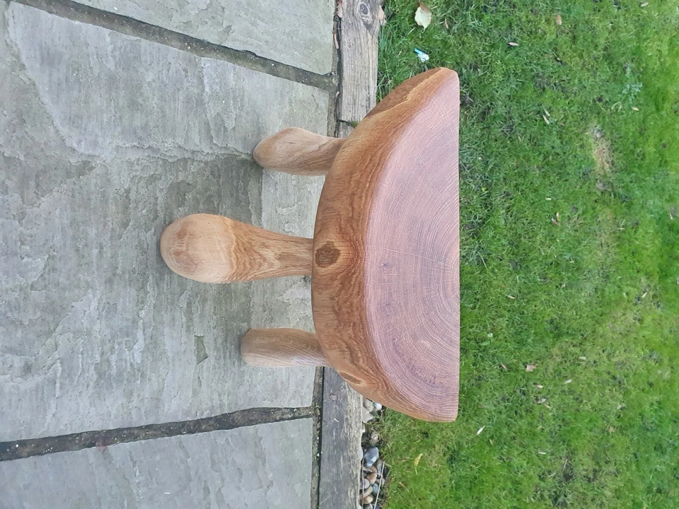 Solid oak stool, rustic handmade sustainably sourced, brand new, aesthetic, 47cm - Image 3 of 4