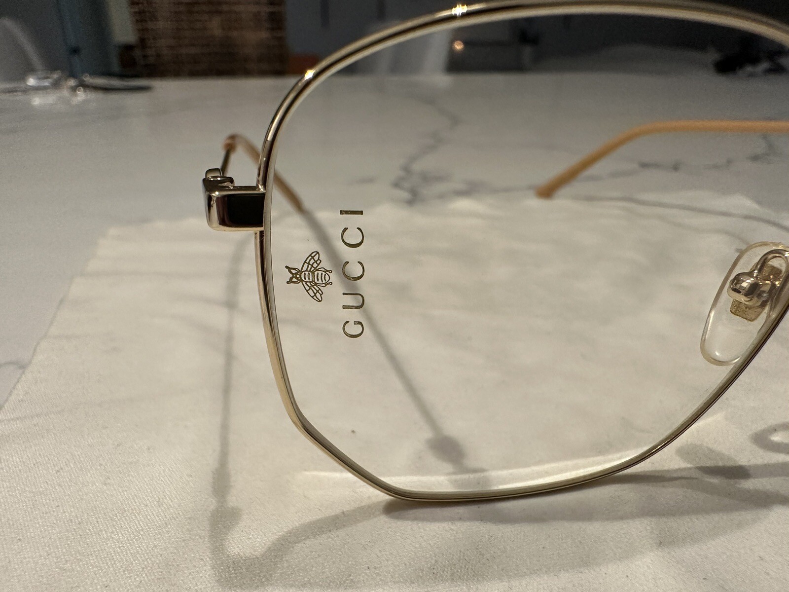 Gucci rectangular metal frame sunglasses with Blu… - image 2