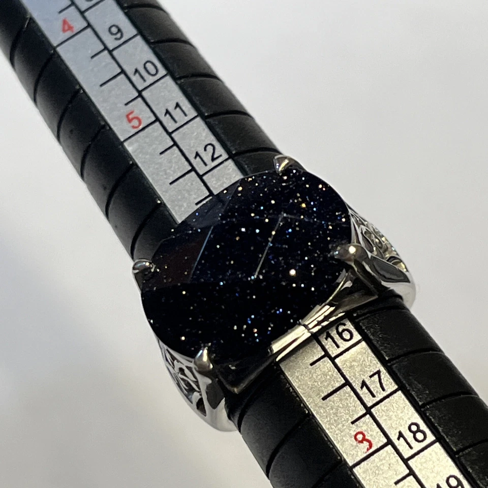 Anillo Lia Sophia Incógnito Tono Plata Con Grande Púrpura Brillante Piedra Ovalada Talla 7 Foto 2 de 4