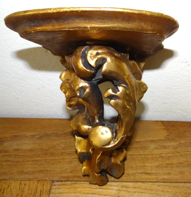 Jolie petite Console d'Applique ancienne en Bois Sculpté Doré Style Louis XV - Photo 1/4