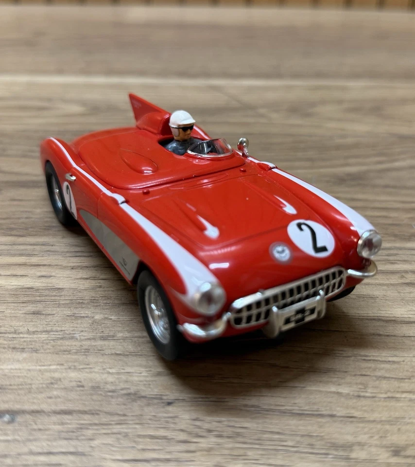 Классическая гоночная трассовая автомодель Corvette SR-2 1:32 работает хорошо красный Corvette Ninco - Изображение 2 из 4
