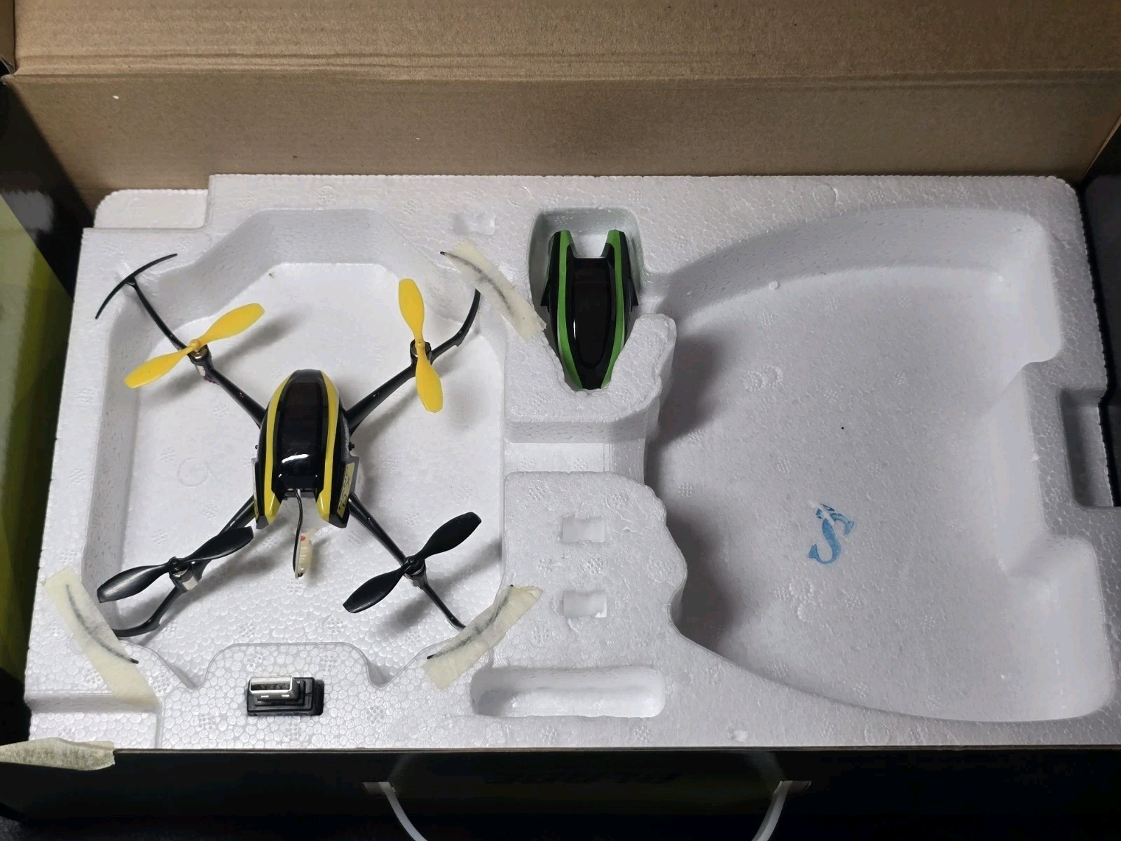 No Controller -- Blade Nano QX  - 18gm Quadcopter RTF Drone 