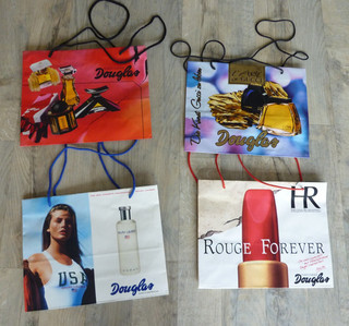 4 x DOUGLAS Tragetasche Papier Einkaufstüte Shoppingbag Sammler