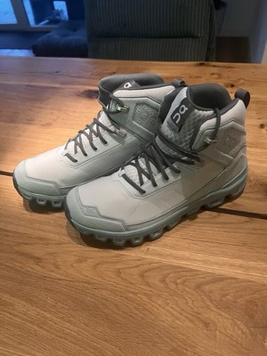 On Running  Cloudridge Damen Gr 39 NEU 