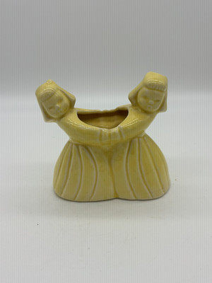 VTG Dutch Girls dancing planter vase Yellow