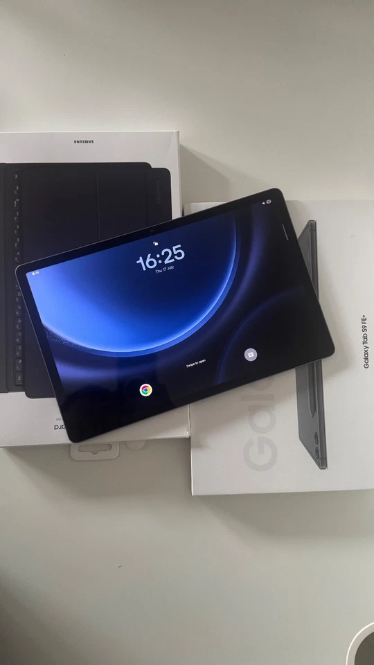 SAMSUNG Galaxy Tab S9 FE+ 12.4 Inch Tablet - 128 GB - Grey + keyboard, photo 1 of 5