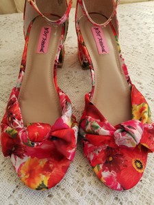 floral chunky heel sandals