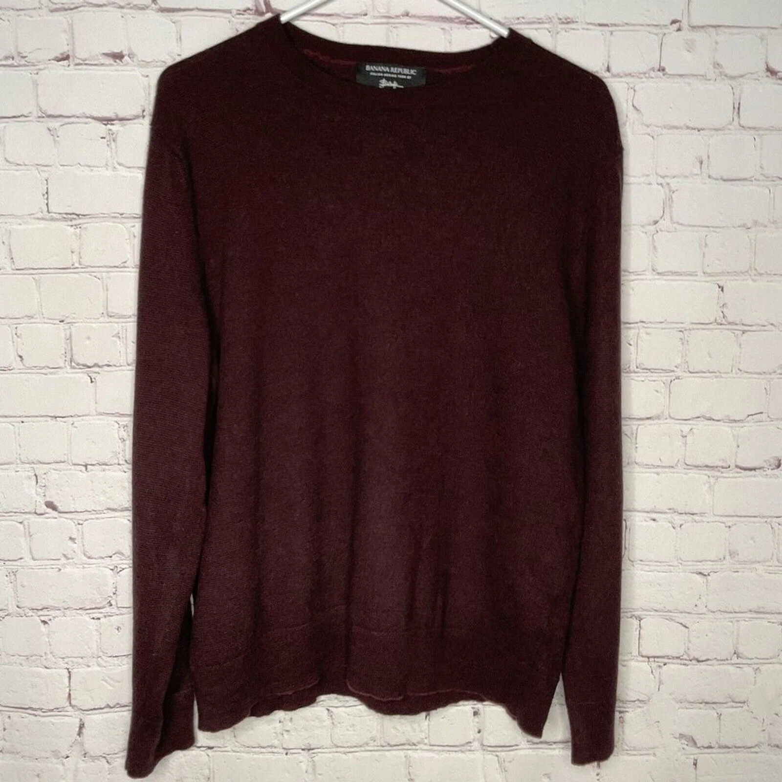 Banana Republic Baruffa Crewneck Sweater Men Size XL Burgund Italian Merino Wool
Opens in a new wind
