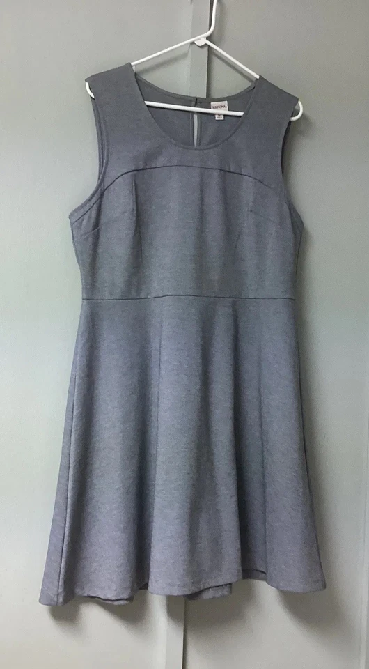 Merona Women's Size XL Gray Dress Stretch Casual Sleeveless Flare Fit Scoop Neck - Image 4 of 4