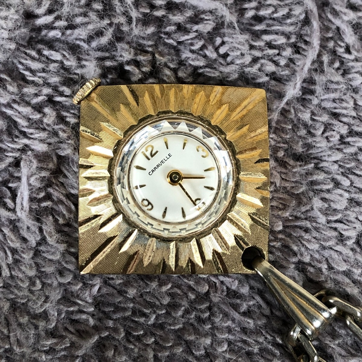 Vintage Caravelle Women Gold Tone Mechanical Wind Necklace 