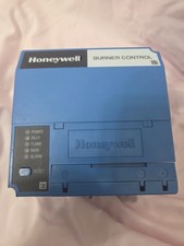 Honeywell Burner RM7895 A 1014 Control Ultraviolet Flame Amplifier A-2