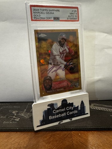 2023 Topps Chrome Sapphire Marcell Ozuna #125 GOLD /50 PSA 9/DNA 10 Auto Braves - Picture 4 of 6