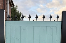 HIGH QUALITY – CLASSIC WALL FENCE & GATE TOPPERS - SOLID STEEL SECURITY SPIKES