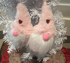 VALENTINES   DAY PINK GNOMES plush ORNAMENT SET of 2 NWT decorative 4.7  