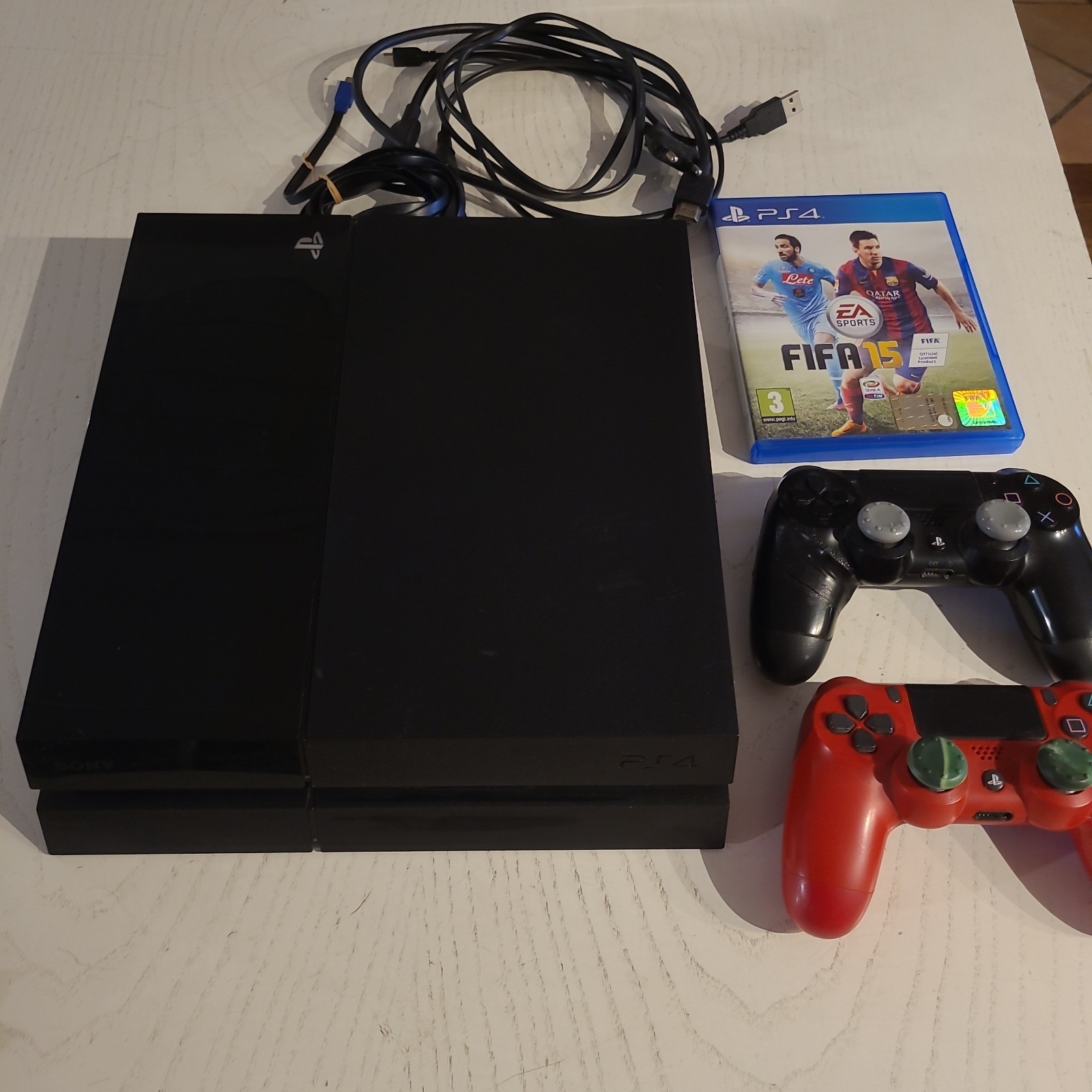 SONY PS4 PLAYSTATION 4 500 GB COMPLETA CON CONTROLLER CAVI E GIOCO
