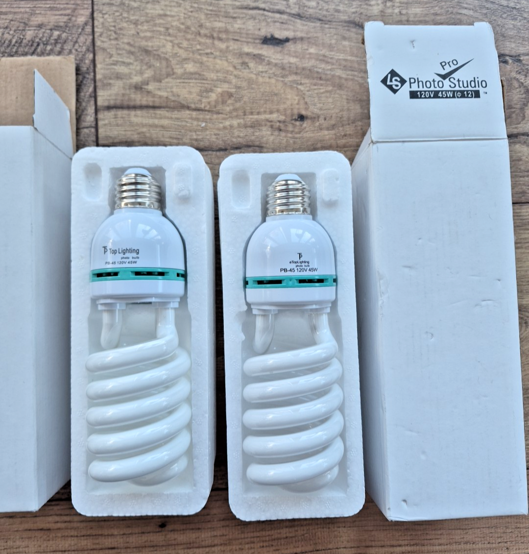 Two LS PRO PHOTO STUDIO Top Lighting PHOTO BULBs PB-45 45W CFL White