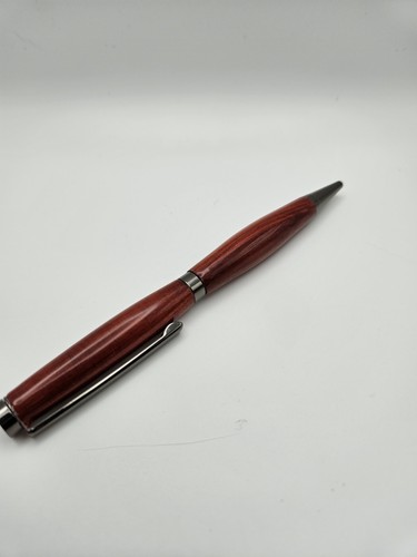 Hand Turned Red Heart Fine Pen - Picture 3 of 6