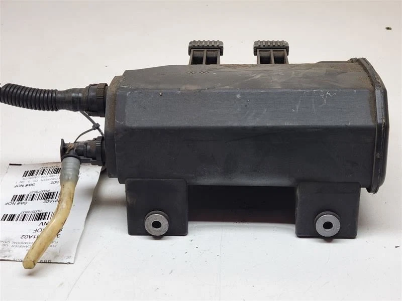 2008 BMW 535I FUEL VAPOR CHARCOAL CANISTER - Image 3 of 4