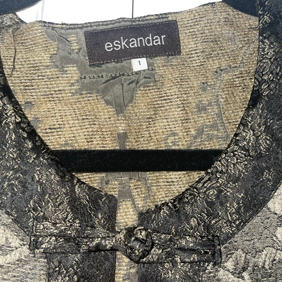 NWT Eskandar -Sz 1 Exquisite GREEN PERSIAN TRELLIS A-Line Asian Sleeveless Vest - Image 2 of 4