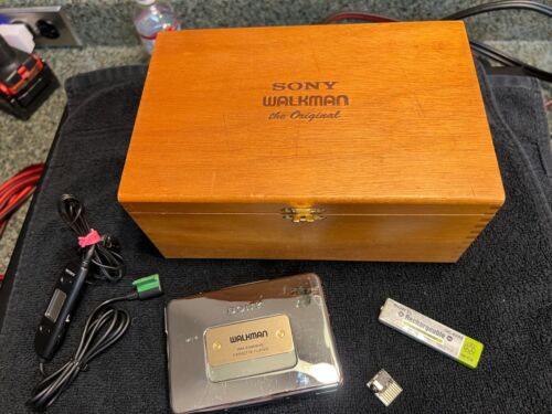 Sony Walkman WM-EX808HG very hard to find with factory wood box