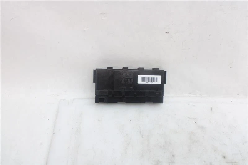 CAJA FUSIBLES LEXUS GS300 GS350 GS430 IS250 IS350 2006-2015 izquierda 8264130250 1171911 Foto 2 de 4