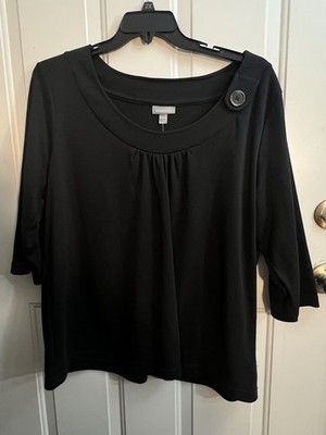 Essentials Women s 22/24 Black 3/4 Sleeve Top Blouse W/ Decorative Button NWT